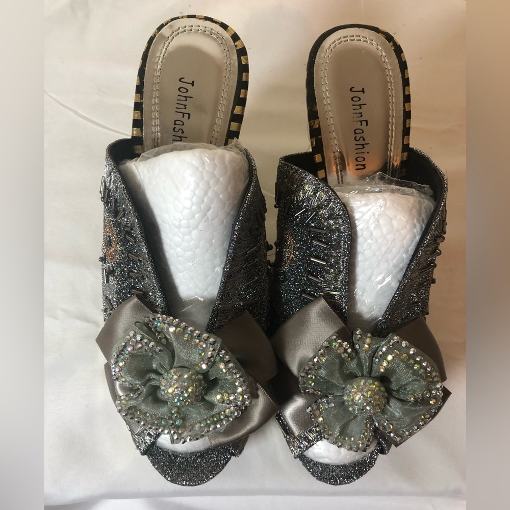 John Fashion Sparkling Heels with Bow - Silver and Gray